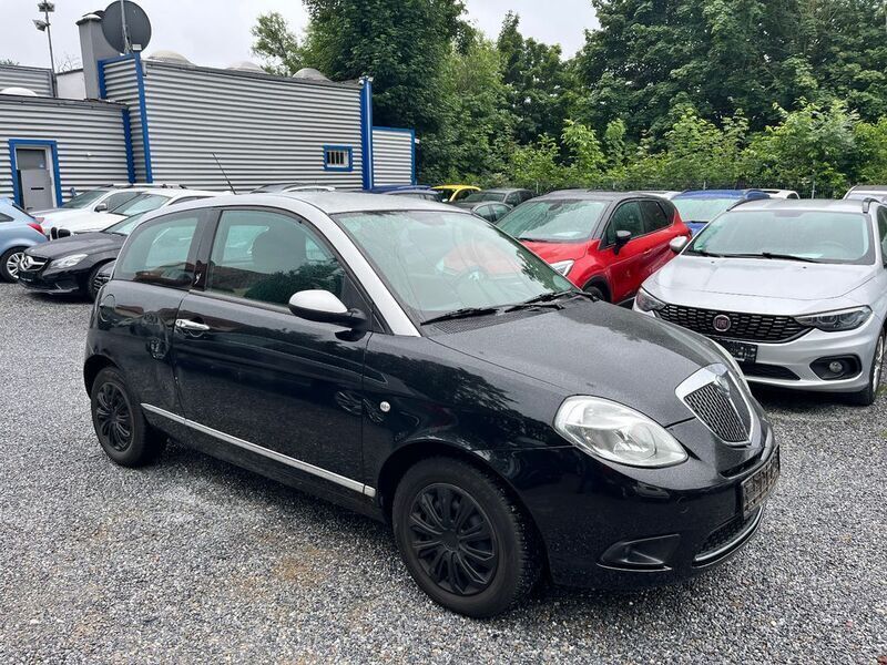 Schwarz Gebraucht 2009 Lancia Ypsilon Kleinwagen | 1.999 € (Fairer Preis) - Bild 1/4