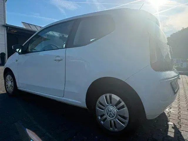 Gebraucht VW up! 68 PS (50 kW) 2014 Weiß Kleinwagen
