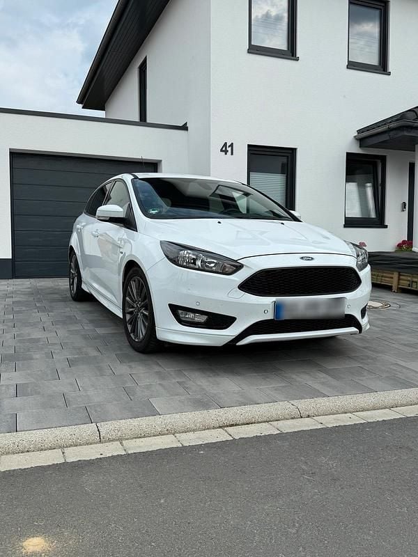 Brugt Ford Focus ST-Line 125 HK (91 kW) 2017 Hvid Sedan