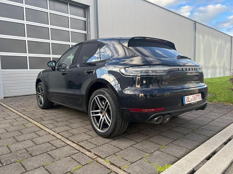 Gebraucht Porsche Macan 441 PS (324 kW) 2021 Schwarz SUV