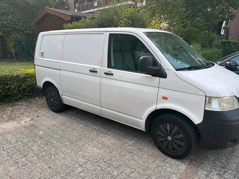 Weiß Gebraucht 2006 VW T5 Van | 4.750 € (Etwas zu teuer) - Bild 1/4