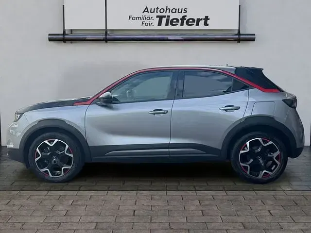 Gebraucht Opel Mokka-e GS Line 100 kW (136 PS) 2021 Hell silber metallic (metallic) SUV