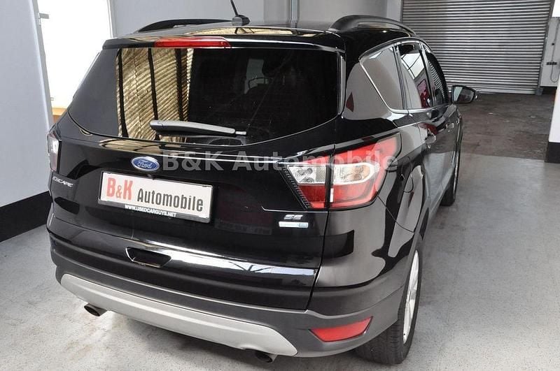 Usata Ford Escape 216 CV (158 kW) 2018 Nero SUV