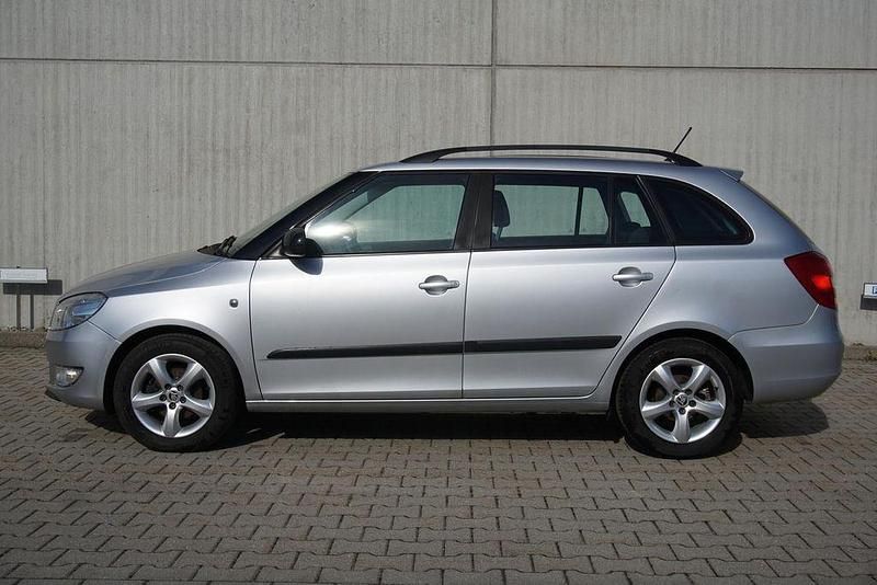Gebraucht Skoda Fabia 75 PS (55 kW) 2013 Brilliantsilber metallic Kombi