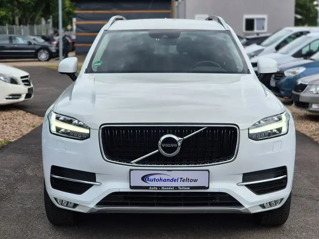 Gebraucht Volvo XC90 Momentum 235 PS (172 kW) 2019 Weiß SUV