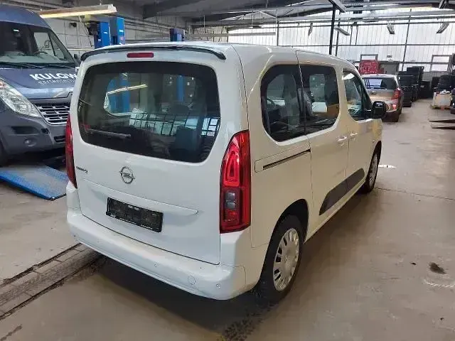 Gebraucht Opel Combo-e Life Edition 100 kW (136 PS) 2022 Casablancaweiss Limousine
