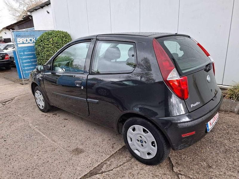 Gebraucht Fiat Punto Active 60 PS (44 kW) 2005 Schwarz Kleinwagen