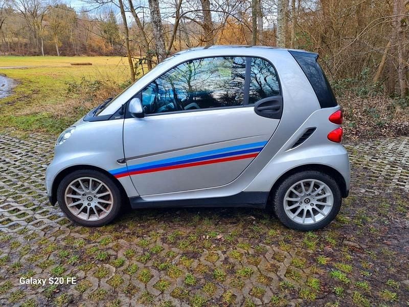 Gebraucht Smart ForTwo Coupé 61 PS (44 kW) 2010 Silber Coupé