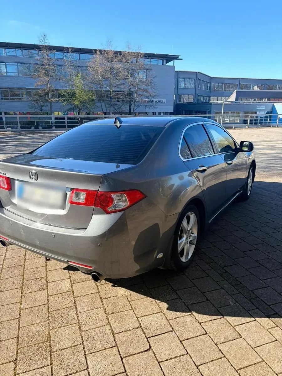 Gebraucht Honda Accord 201 PS (147 kW) 2009 Grau Limousine