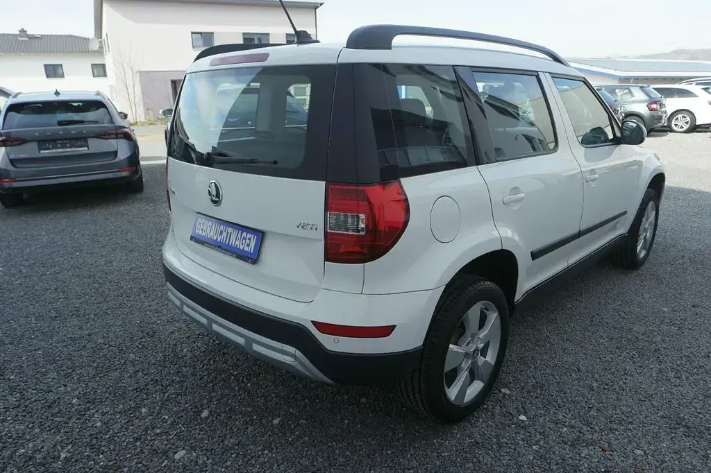 Gebraucht Skoda Yeti Elegance 122 PS (89 kW) 2014 Weiß SUV