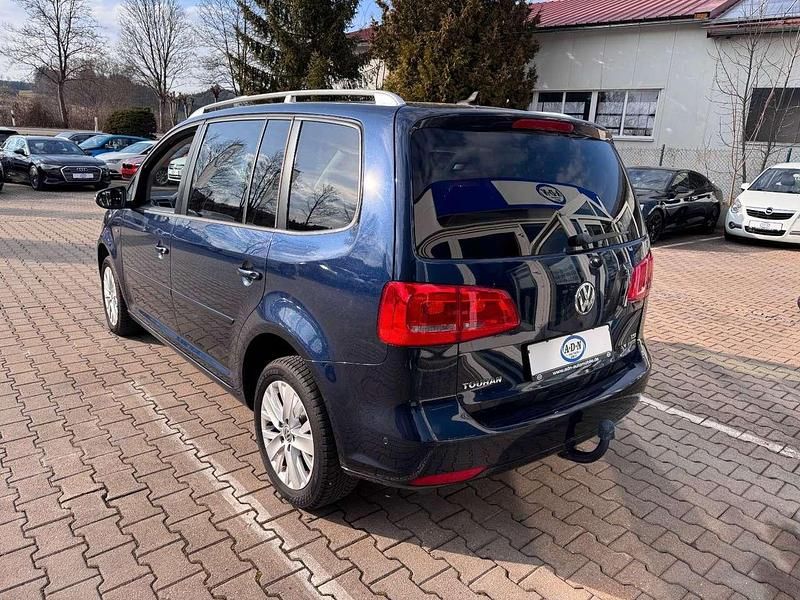 Gebraucht VW Touran Life 150 PS (110 kW) 2013 Blau Van / Kleinbus
