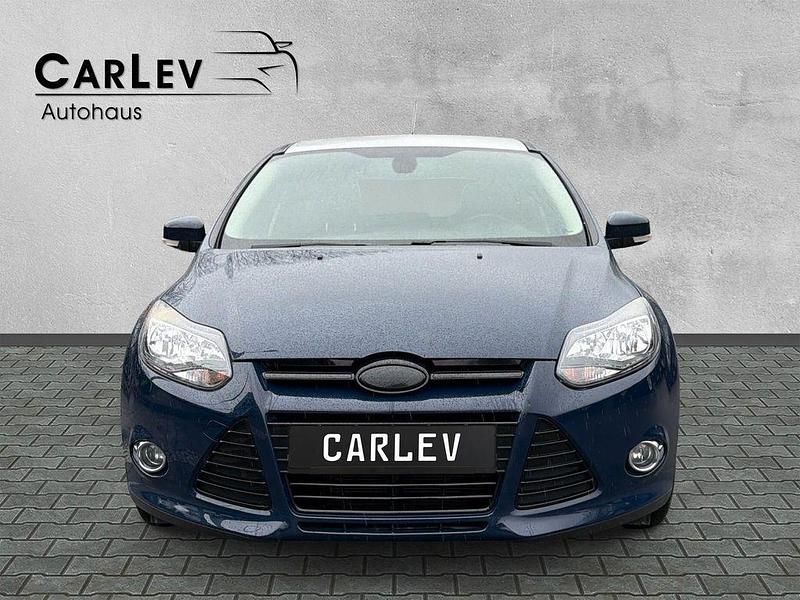 Gebraucht Ford Focus 125 PS (91 kW) 2013 Blau Limousine