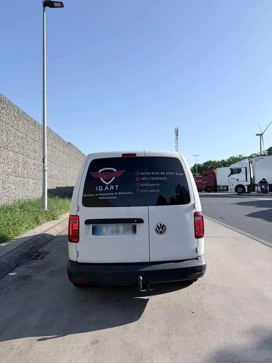 Gebraucht VW Caddy Highline 102 PS (75 kW) 2016 Silber Van / Kleinbus