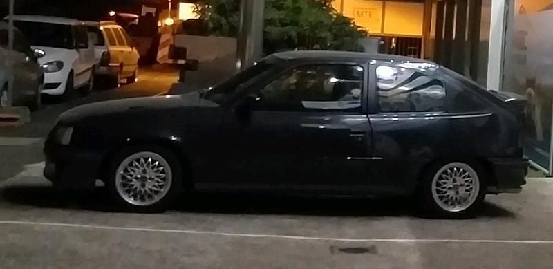 Schwarz Gebraucht 1988 Opel Kadett Coupé | 15.000 € - Bild 1/1
