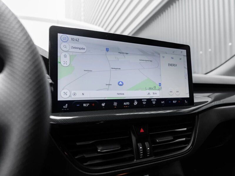 Gebraucht Ford Focus ST-Line X 125 PS (91 kW) 2023 Moondust silver Kombi