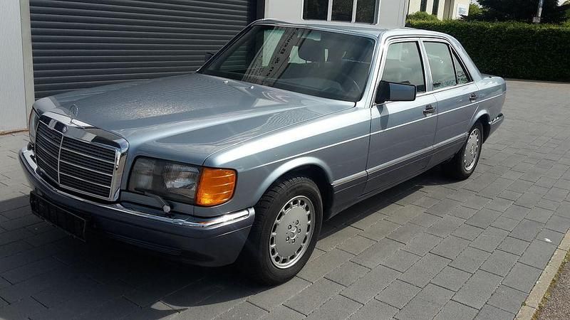 Gebraucht Mercedes S420 224 PS (164 kW) 1986 Blau Limousine