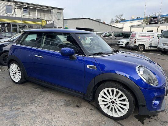 Gebraucht Mini ONE 102 PS (75 kW) 2020 Starlight blue metallic Kleinwagen