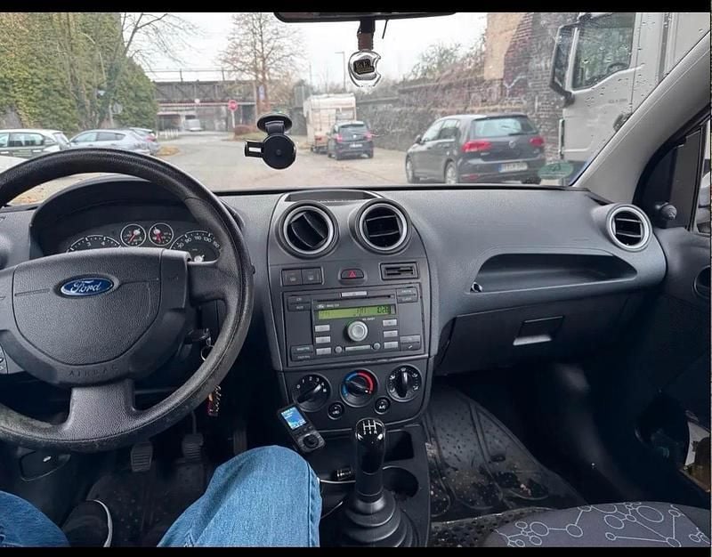 Gebraucht Ford Fiesta 60 PS (44 kW) 2006 Schwarz Kleinwagen