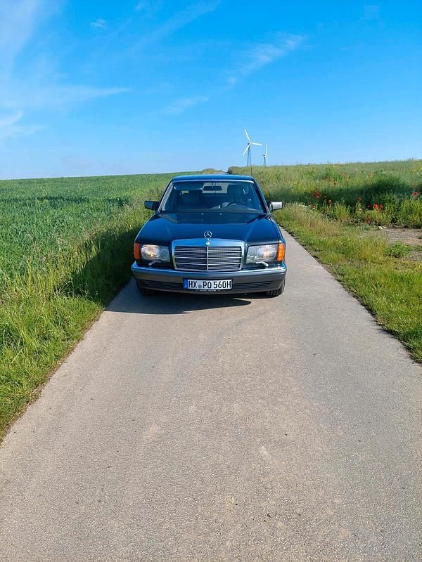 Gebraucht Mercedes 560 279 PS (205 kW) 1990 Schwarz Limousine