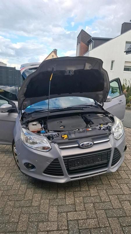Second-hand Ford Focus 116 CP (85 kW) 2014 Gri Break