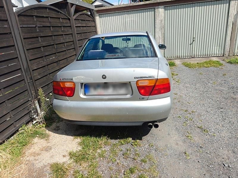 Silber Gebraucht 1998 Mitsubishi Carisma Limousine | 800 € - Bild 1/4