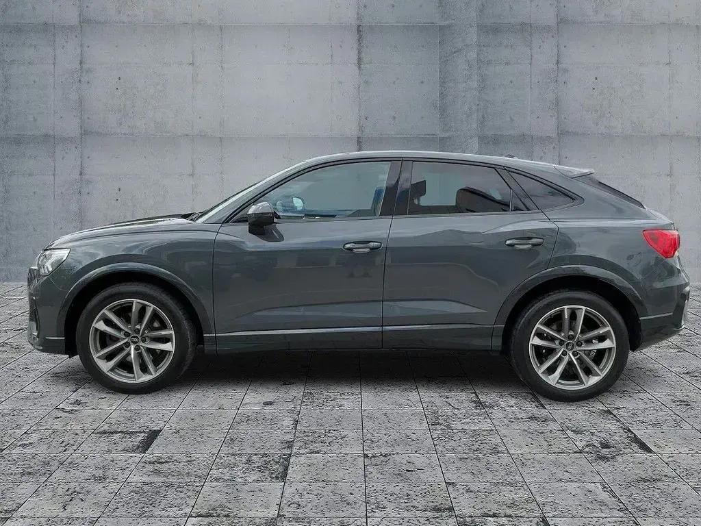 Gebraucht Audi Q3 Sportback Sport 200 PS (147 kW) 2023 Grau SUV