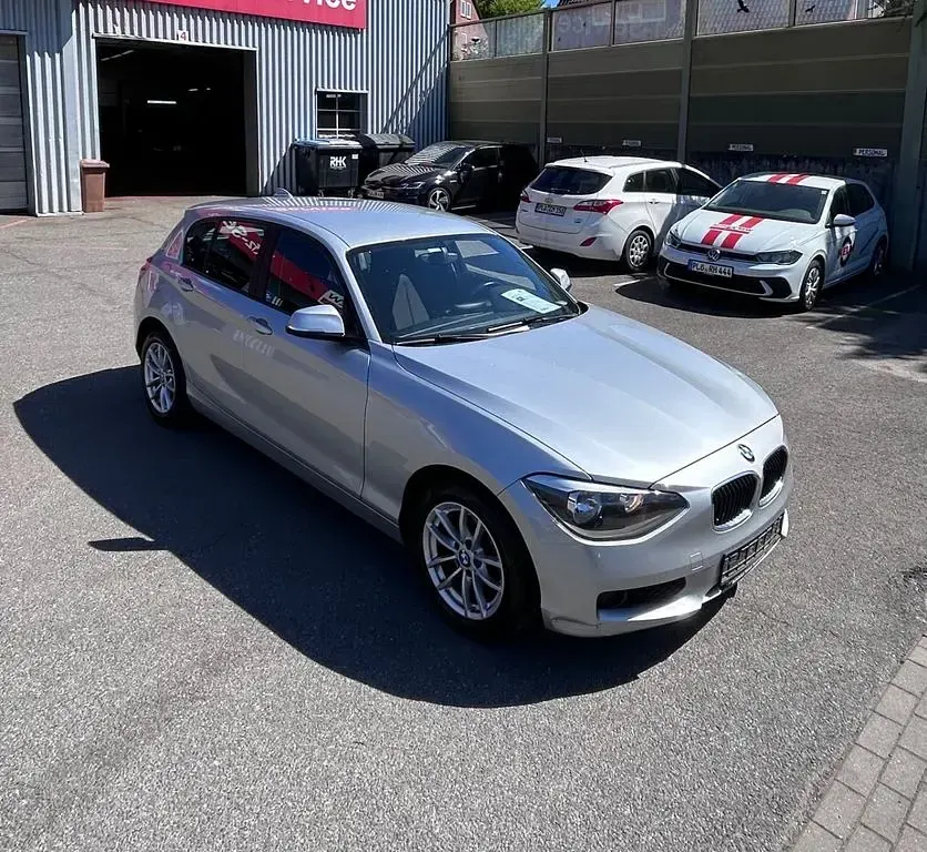 Gebraucht BMW 114 95 PS (69 kW) 2014 Silber Kleinwagen