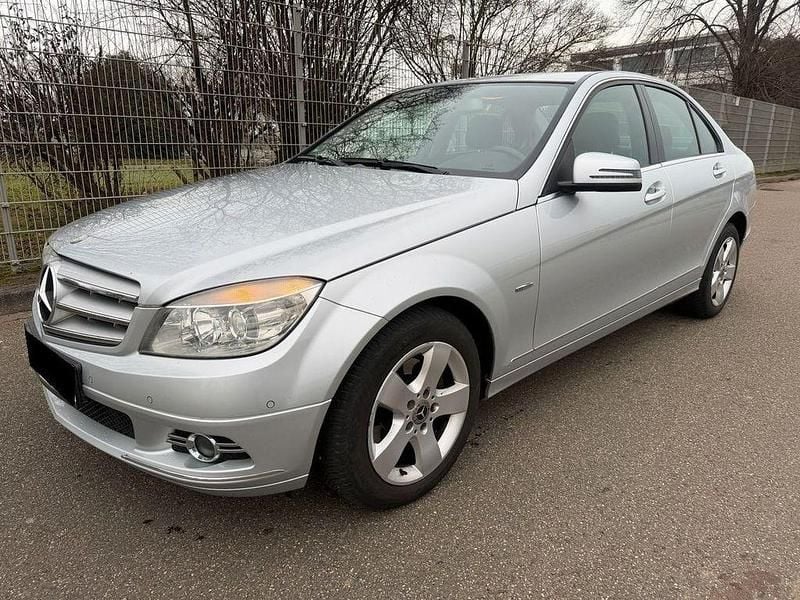 Silber Gebraucht 2010 Mercedes C220 Avantgarde Limousine | 6.990 € (Guter Preis) - Bild 1/4