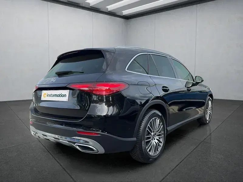 Gebraucht Mercedes GLC200 204 PS (150 kW) 2023 Schwarz SUV