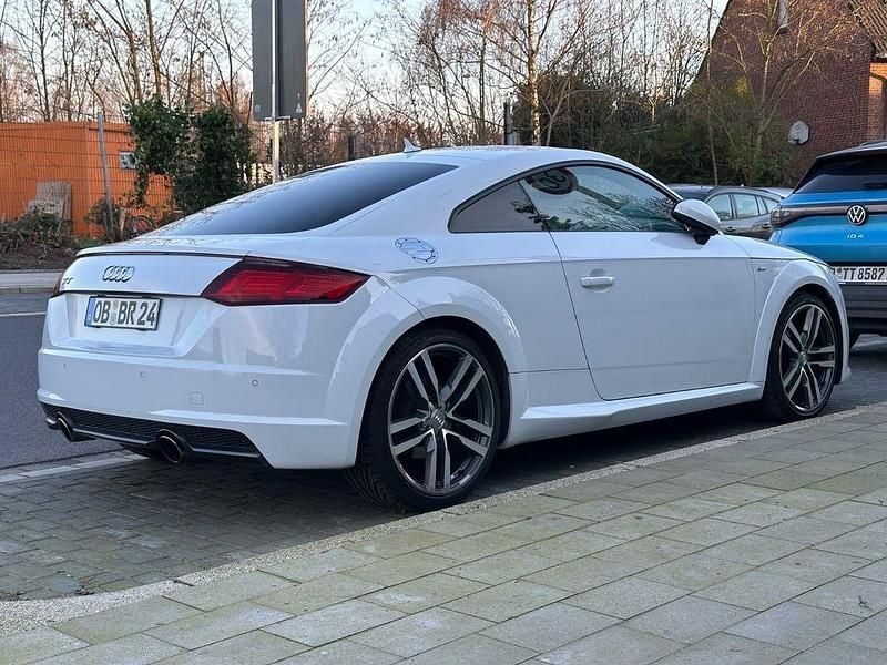 Gebraucht Audi TT S-Line 230 PS (169 kW) 2015 Weiß Coupé
