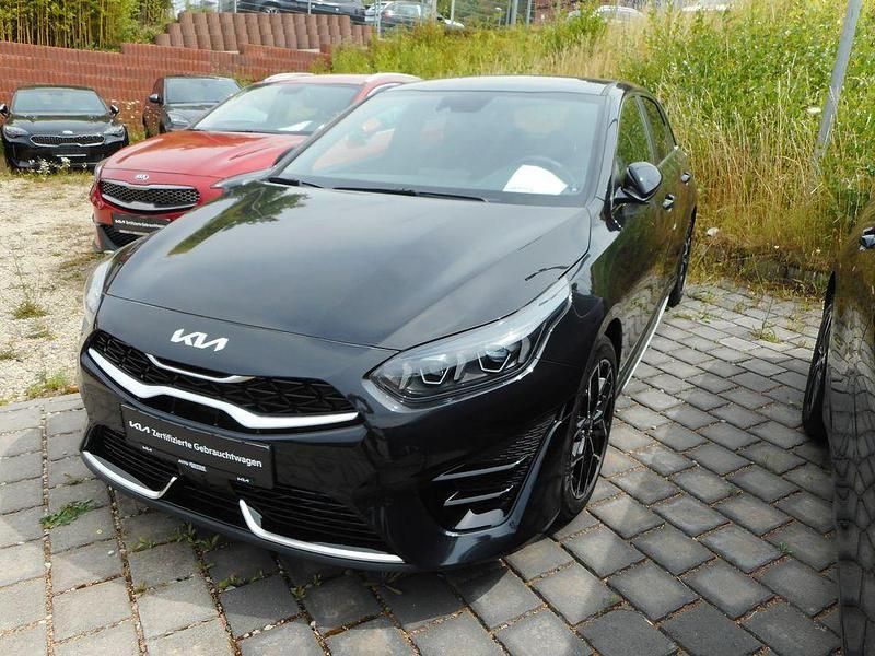 Schwarz Gebraucht 2023 Kia Ceed Limousine | 26.850 € (Fairer Preis) - Bild 1/4