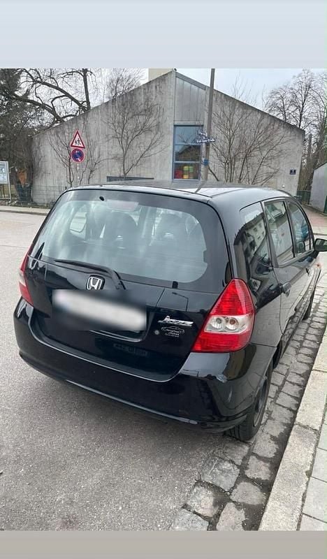 Second-hand Honda Jazz 83 CP (61 kW) 2002 Negru Hatchback