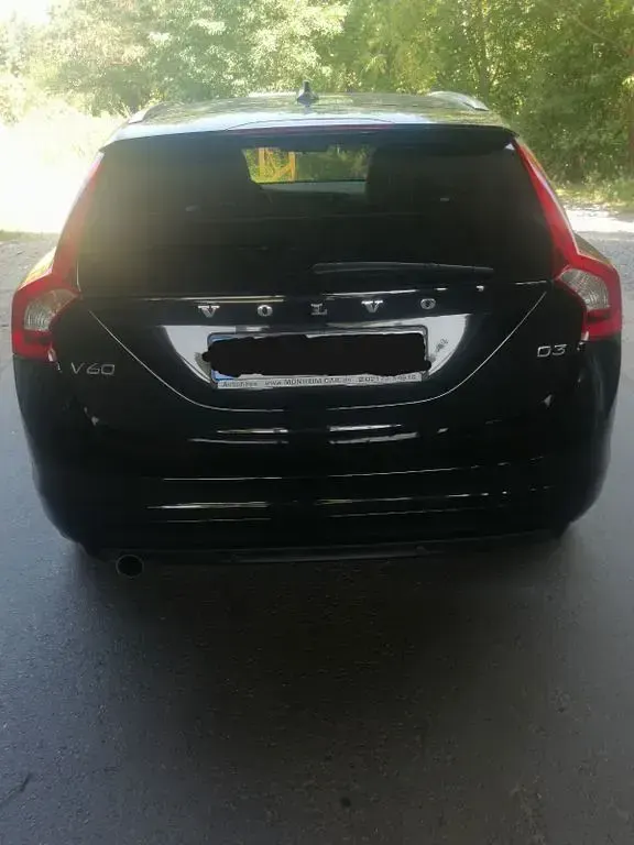 Gebraucht Volvo V60 Ocean Race 150 PS (110 kW) 2016 Schwarz Kombi