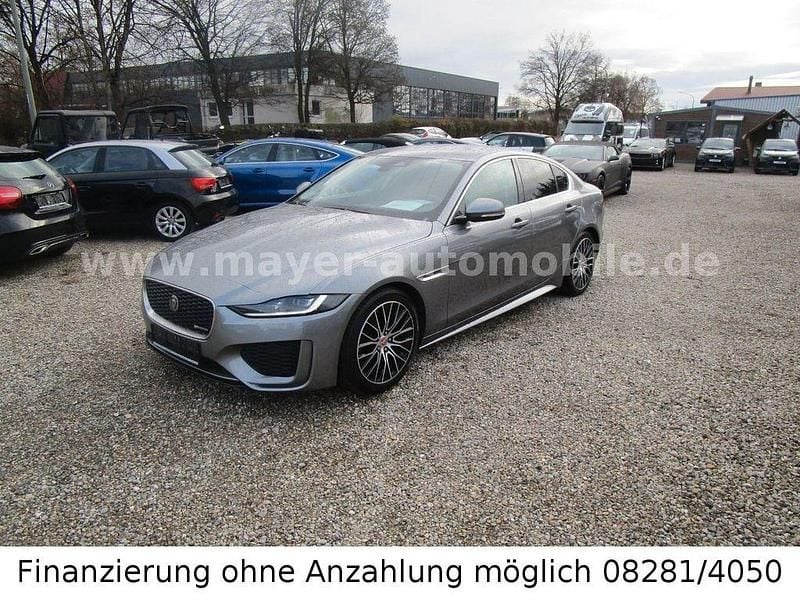 Grau Gebraucht 2022 Jaguar XE R-Dynamic Limousine | 28.999 € (Fairer Preis) - Bild 1/4