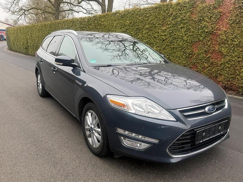 Gebraucht Ford Mondeo 160 PS (117 kW) 2014 Grau Kombi