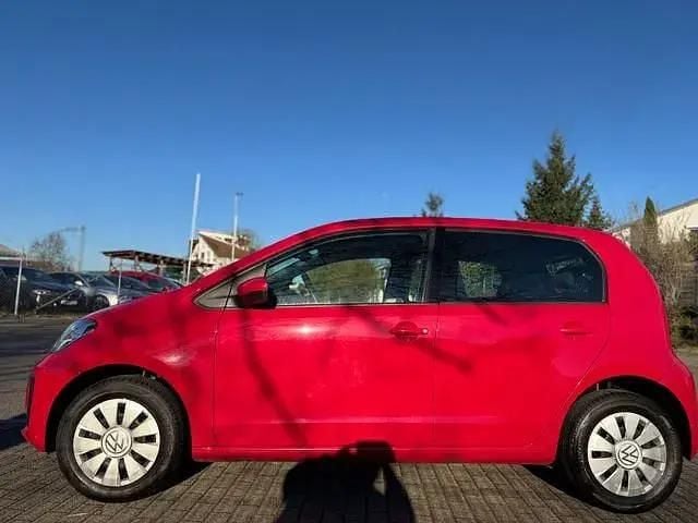 Second-hand VW up! 65 CP (47 kW) 2021 Roșu Hatchback