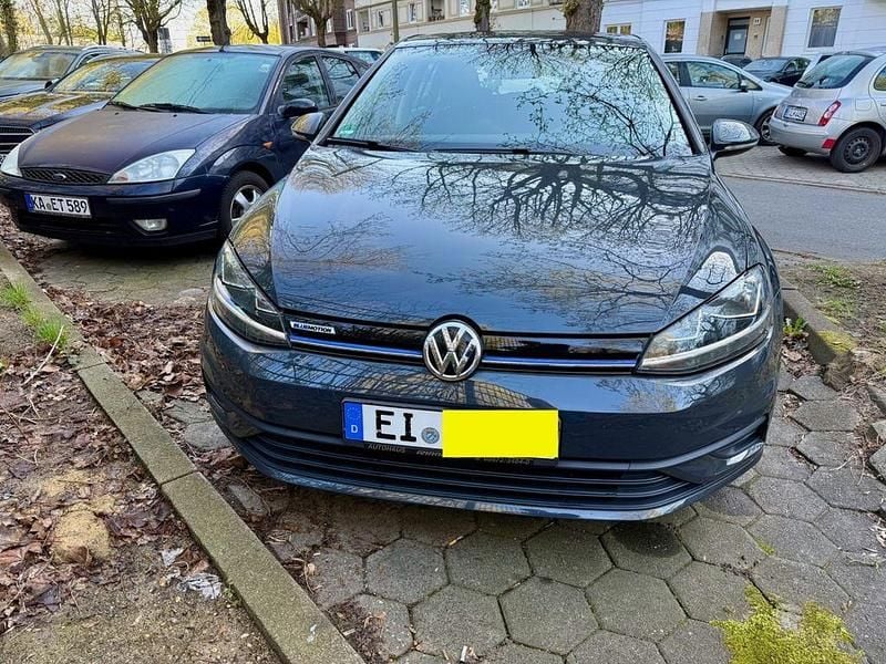 Second-hand VW Golf VII Comfortline 110 CP (80 kW) 2017 Gri Berlinǎ