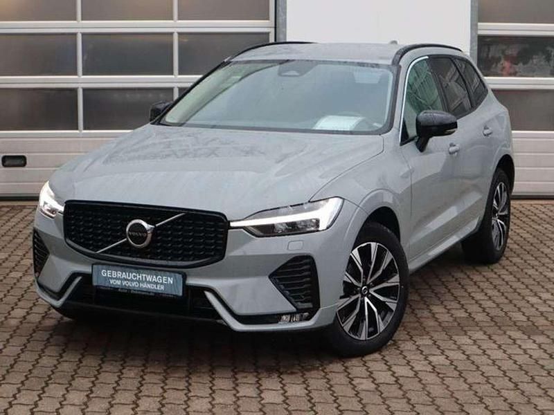 Gebraucht Volvo XC60 Plus 197 PS (144 kW) 2023 Vapour grey / metallic SUV