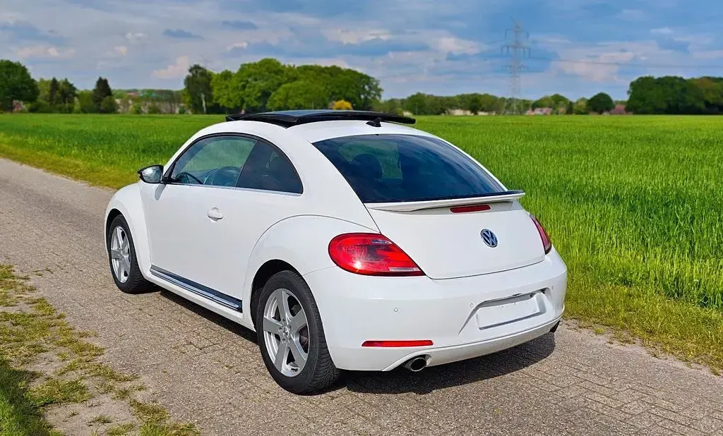 Gebraucht VW Beetle Sport 200 PS (147 kW) 2012 Weiß Kleinwagen