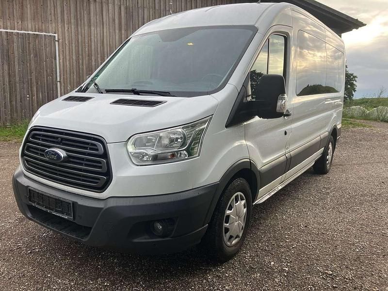 Gebraucht Ford Transit Trend 131 PS (96 kW) 2018 Weiß Van / Kleinbus