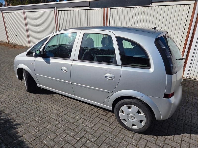 Gebraucht Opel Meriva 90 PS (66 kW) 2007 Silber Van / Kleinbus