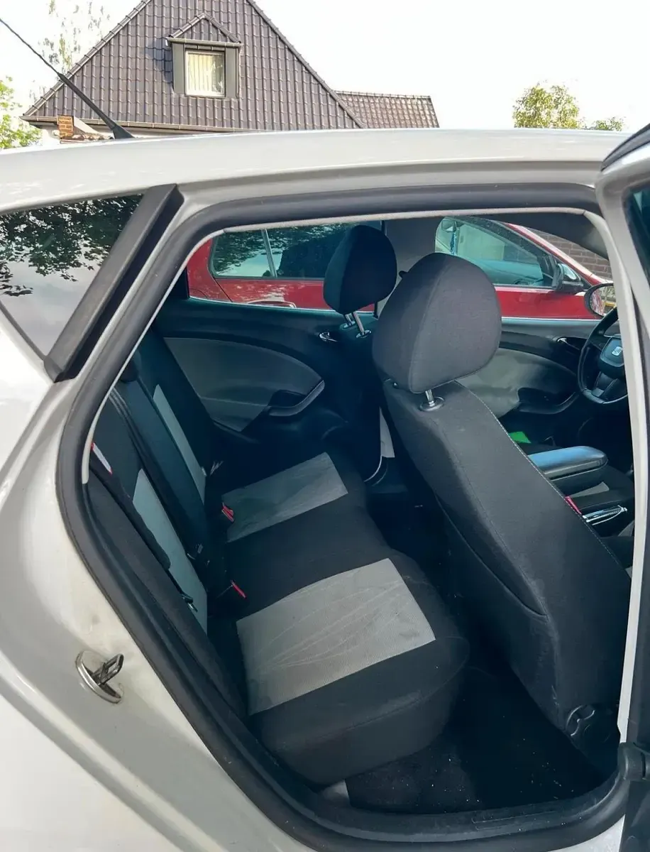 Gebraucht Seat Ibiza 75 PS (55 kW) 2012 Weiß Kleinwagen