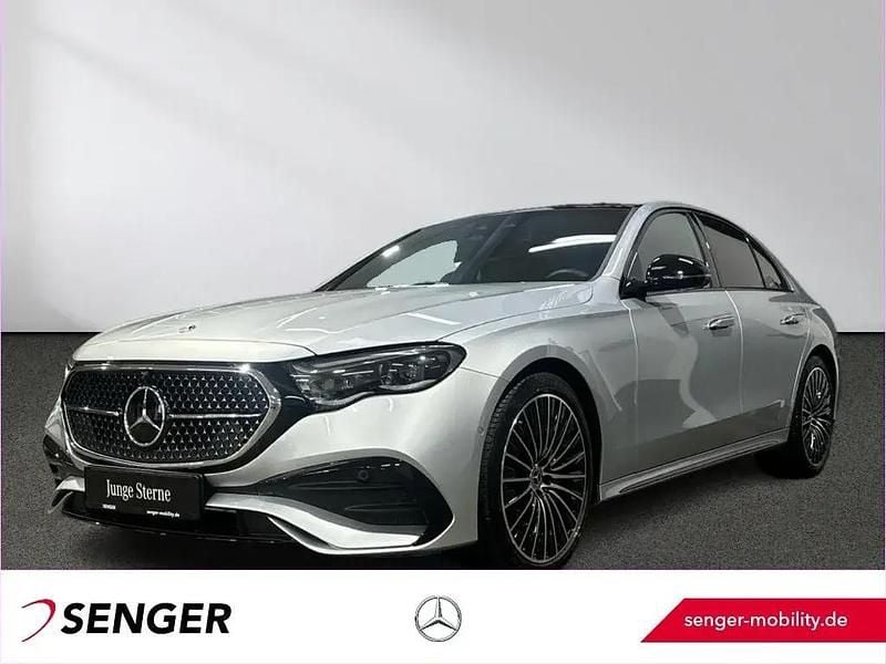 Weiß Gebraucht 2025 Mercedes E450 AMG Limousine | 82.880 € (Superpreis) - Bild 1/1