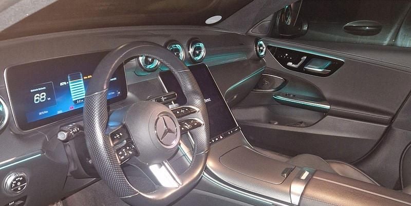 Schwarz Gebraucht 2022 Mercedes C300e Kombi | 33.900 € (Fairer Preis) - Bild 1/4
