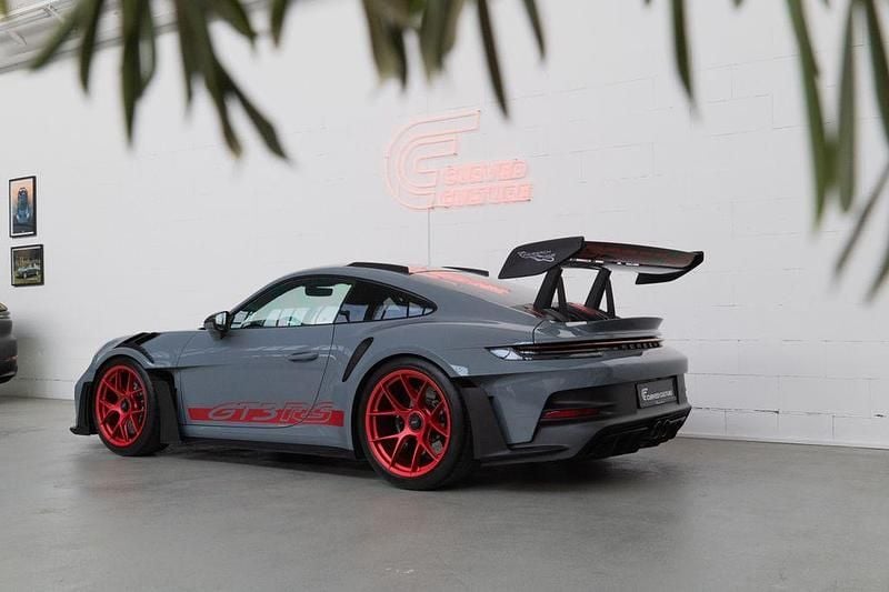 Arktikgrau Gebraucht 2023 Porsche 911 GT3 RS Coupé | 309.911 € (Fairer Preis) - Bild 1/4