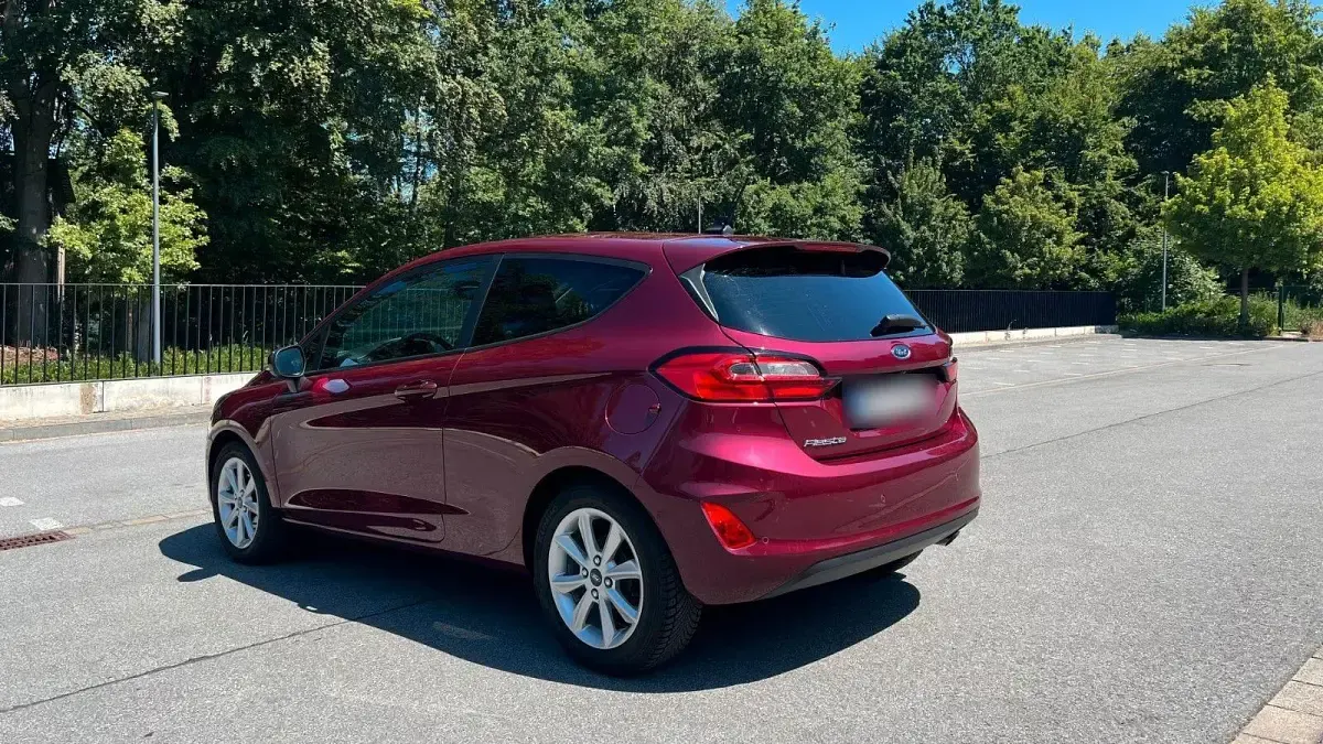 Gebraucht Ford Fiesta Cool & Connect 101 PS (74 kW) 2022 Kleinwagen