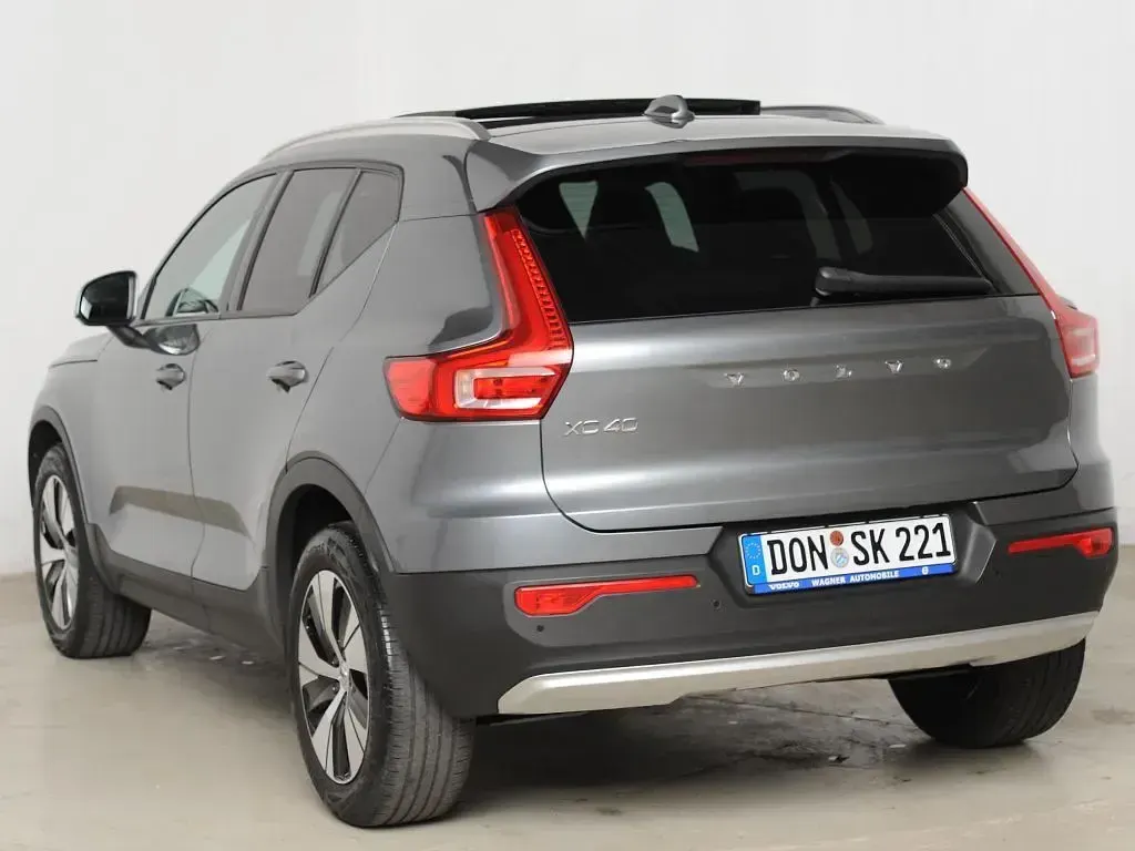 Gebraucht Volvo XC40 Momentum 190 PS (139 kW) 2019 Grau SUV