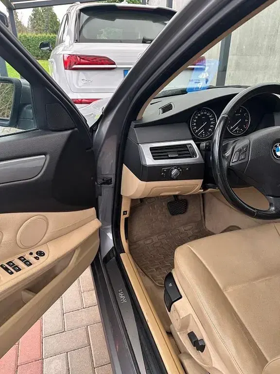Gebraucht BMW 520 170 PS (125 kW) 2008 Grau Limousine