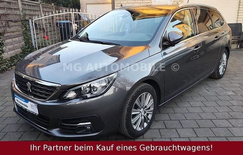 Gebraucht Peugeot 308 SW Allure 131 PS (96 kW) 2020 Grau Kombi