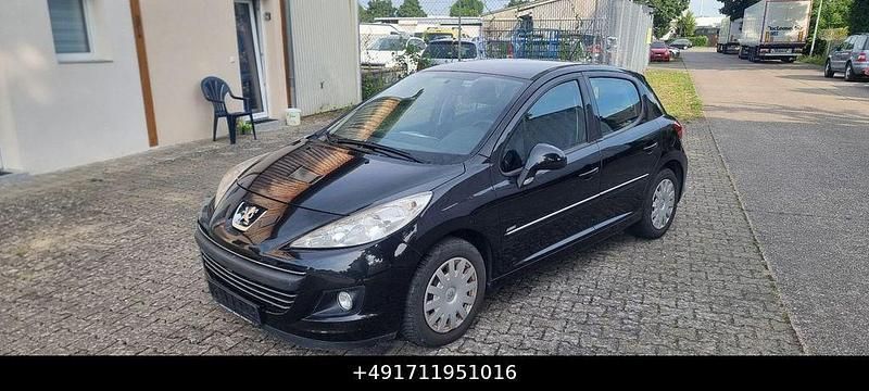 Schwarz Gebraucht 2010 Peugeot 207 Limousine | 3.990 € (Fairer Preis) - Bild 1/4